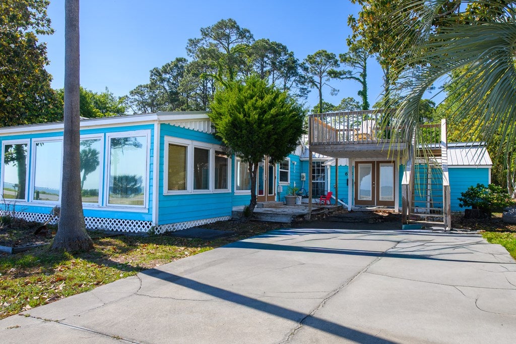 615 Highway 98, Eastpoint, FL 32328 photo