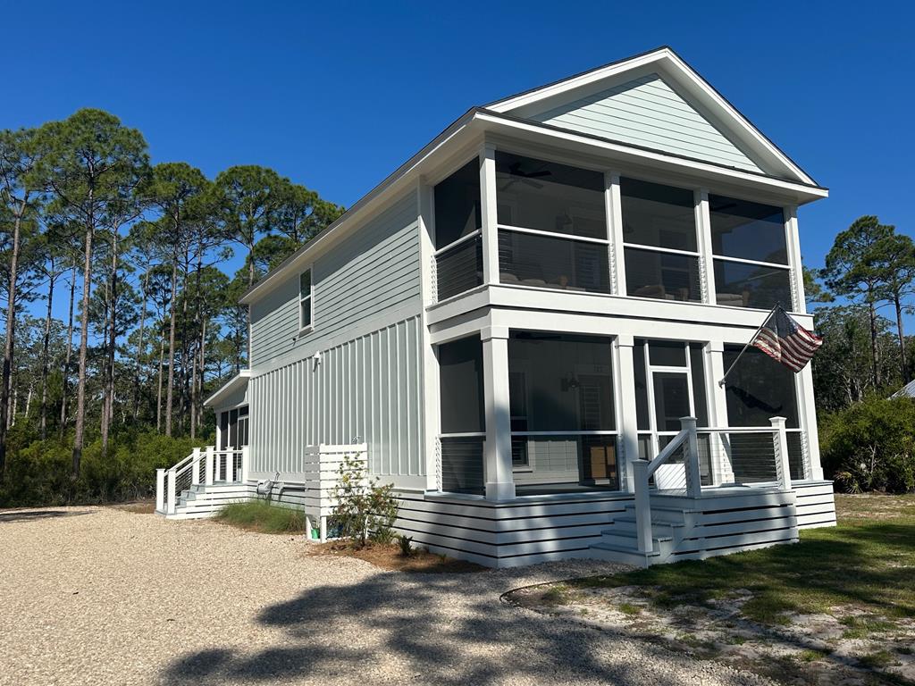 122 Treehouse Cir, St. Teresa, FL 32358