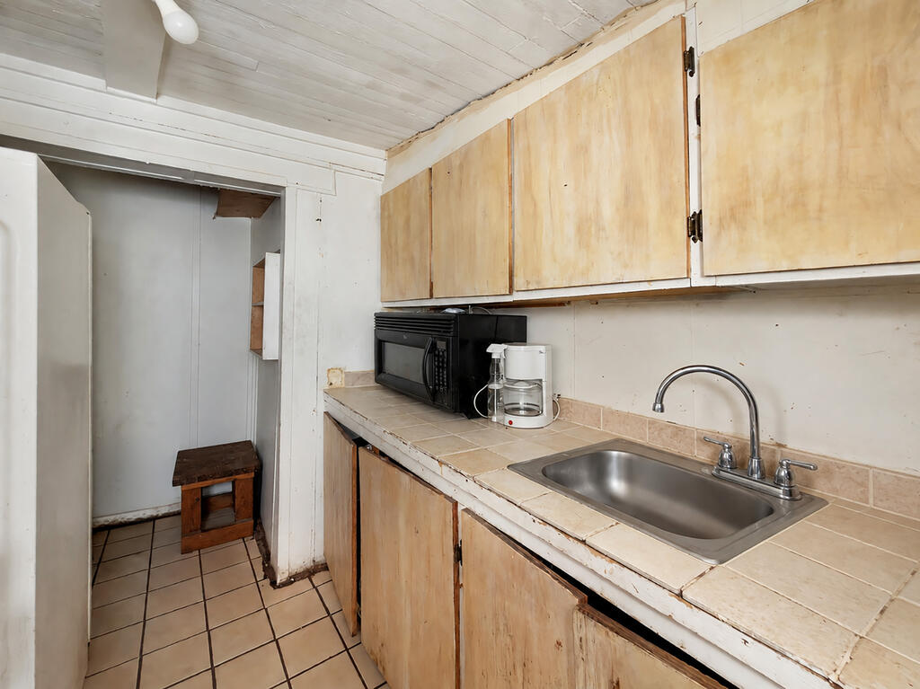 174 Avenue C, Port Saint Joe, FL 32456 photo