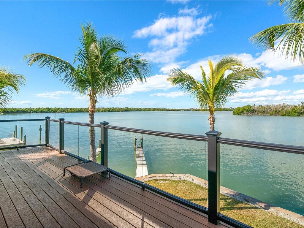 232 Harbor Pl, Goodland, FL 34140 photo