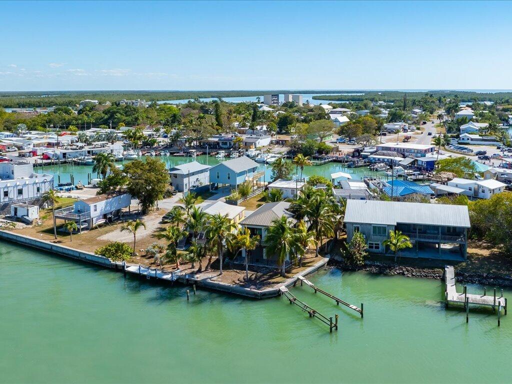 232 Harbor Pl, Goodland, FL 34140 photo