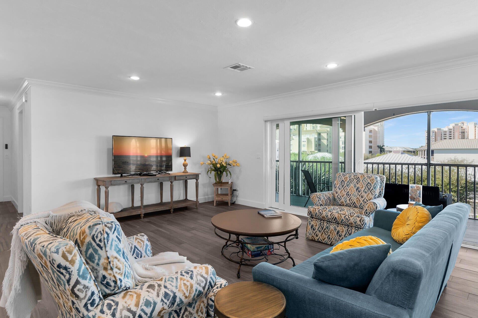 1020 Swallow Ave, Marco Island, FL 34145