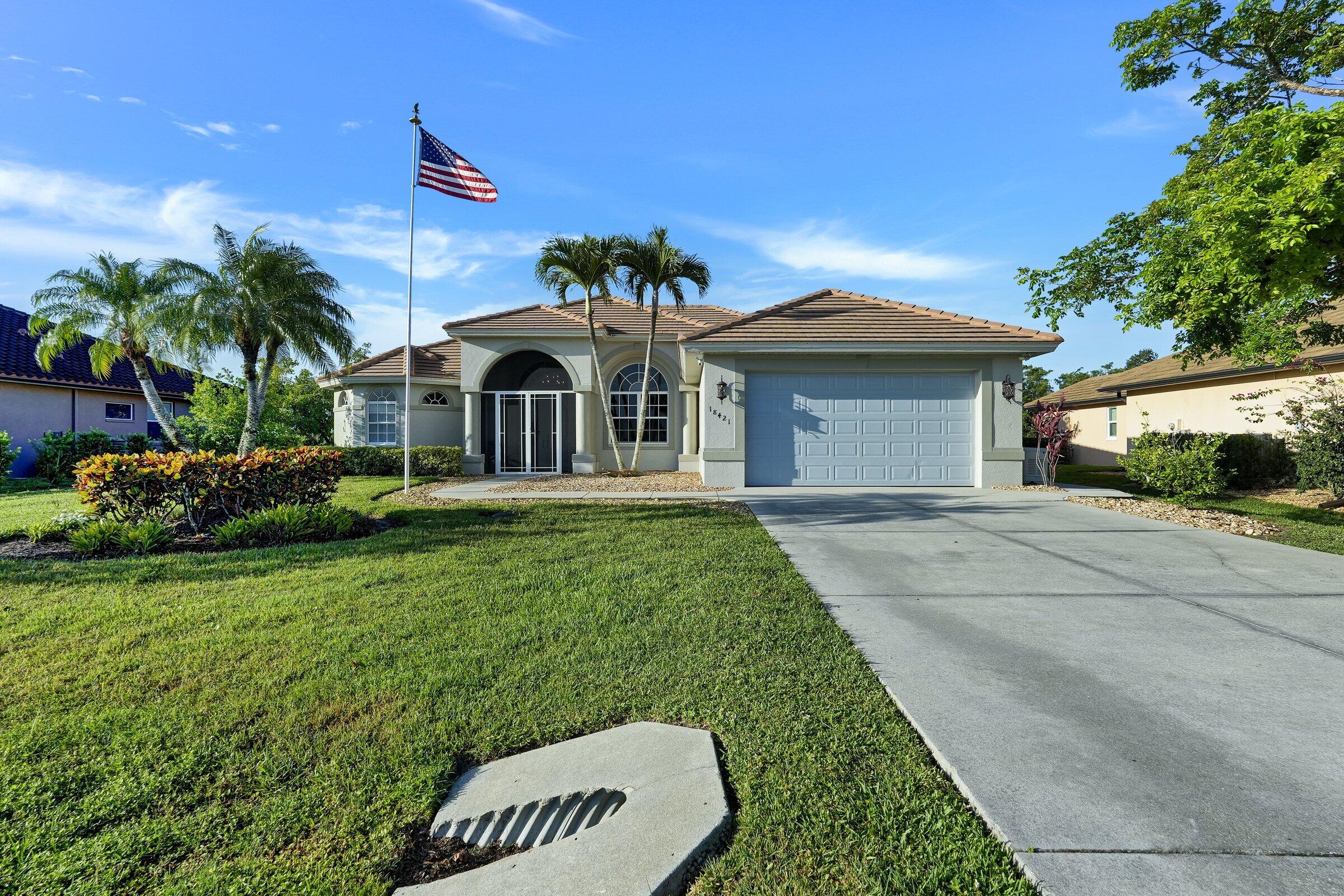 18421 Royal Hammock Blvd, Naples, FL 34114 photo