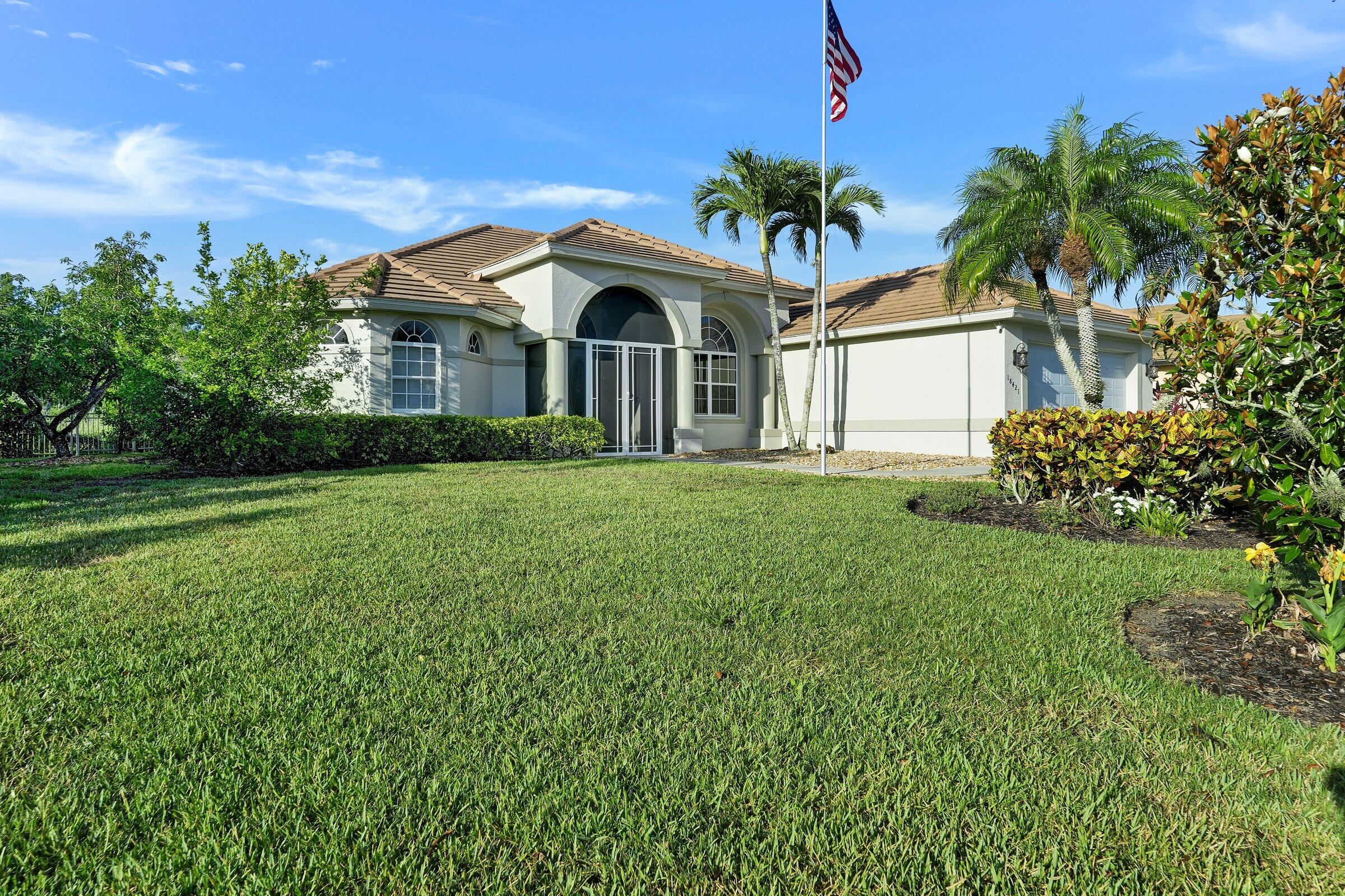 18421 Royal Hammock Blvd, Naples, FL 34114 photo
