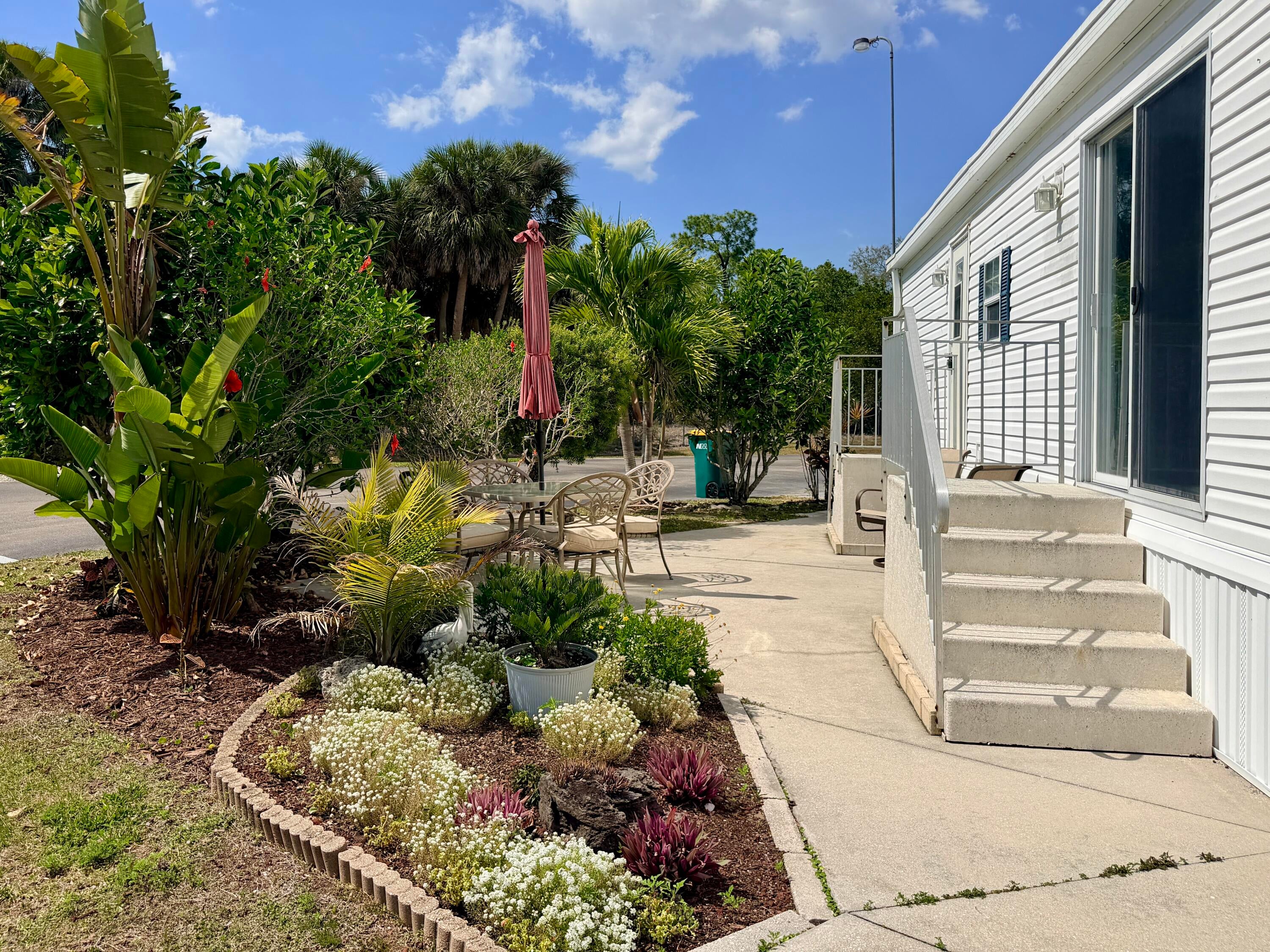 2 Jade Dr, Naples, FL 34114 photo