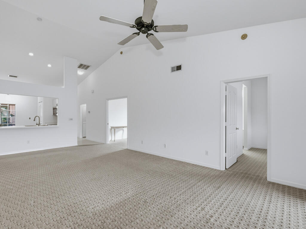447 Saint Andrews Blvd, Naples, FL 34113 photo