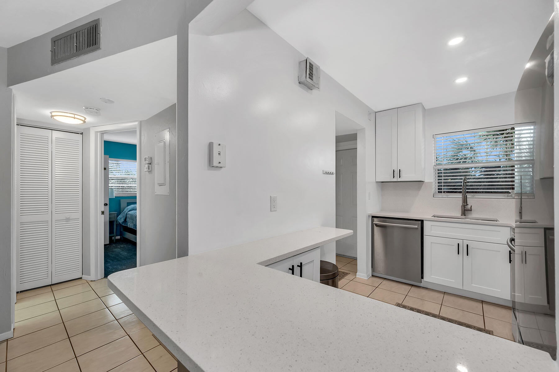 499 Forest Lake Blvd #312, Naples, FL 34105 photo