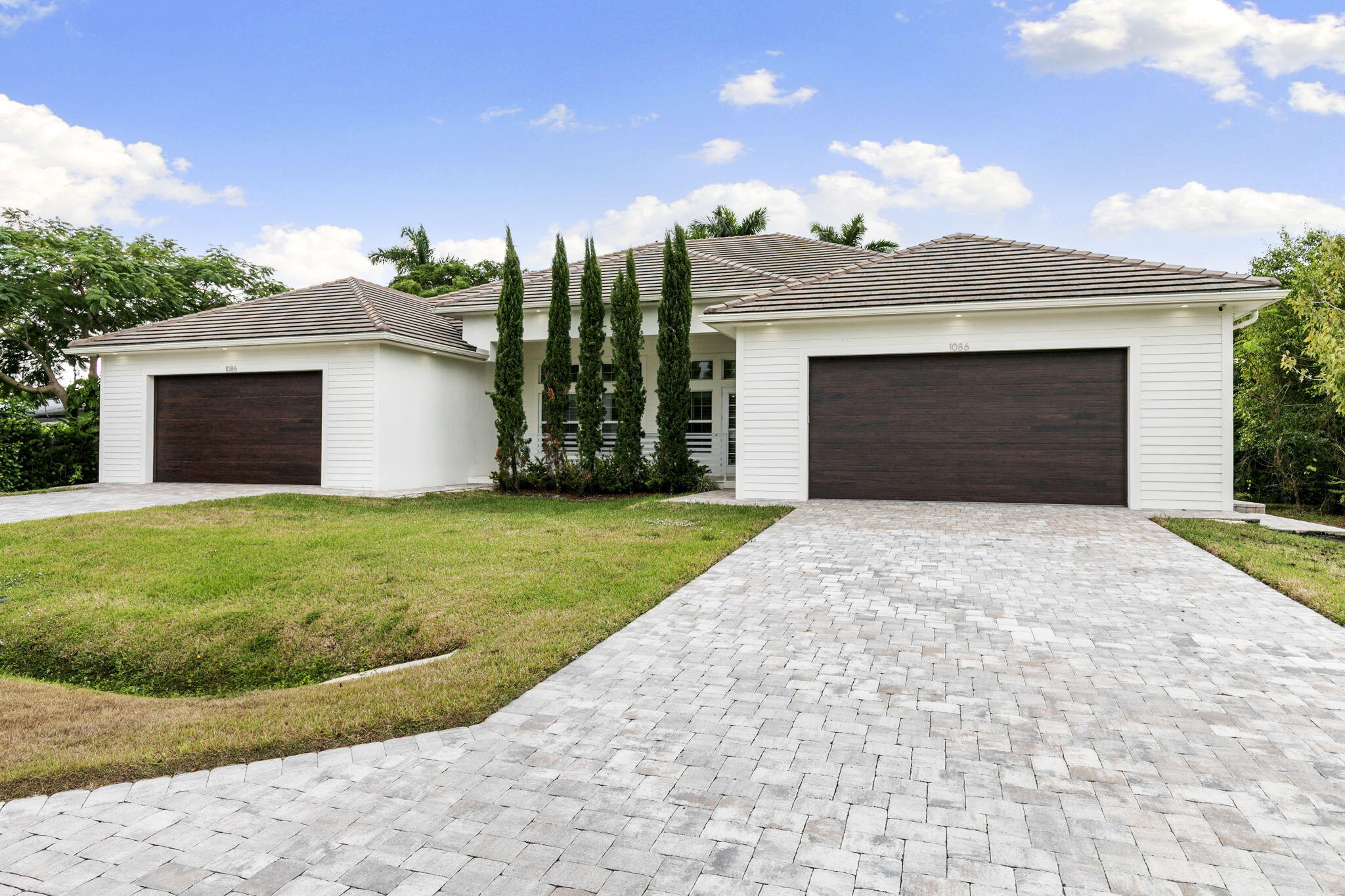 1086 Michigan Ave, Naples, FL 34103 photo