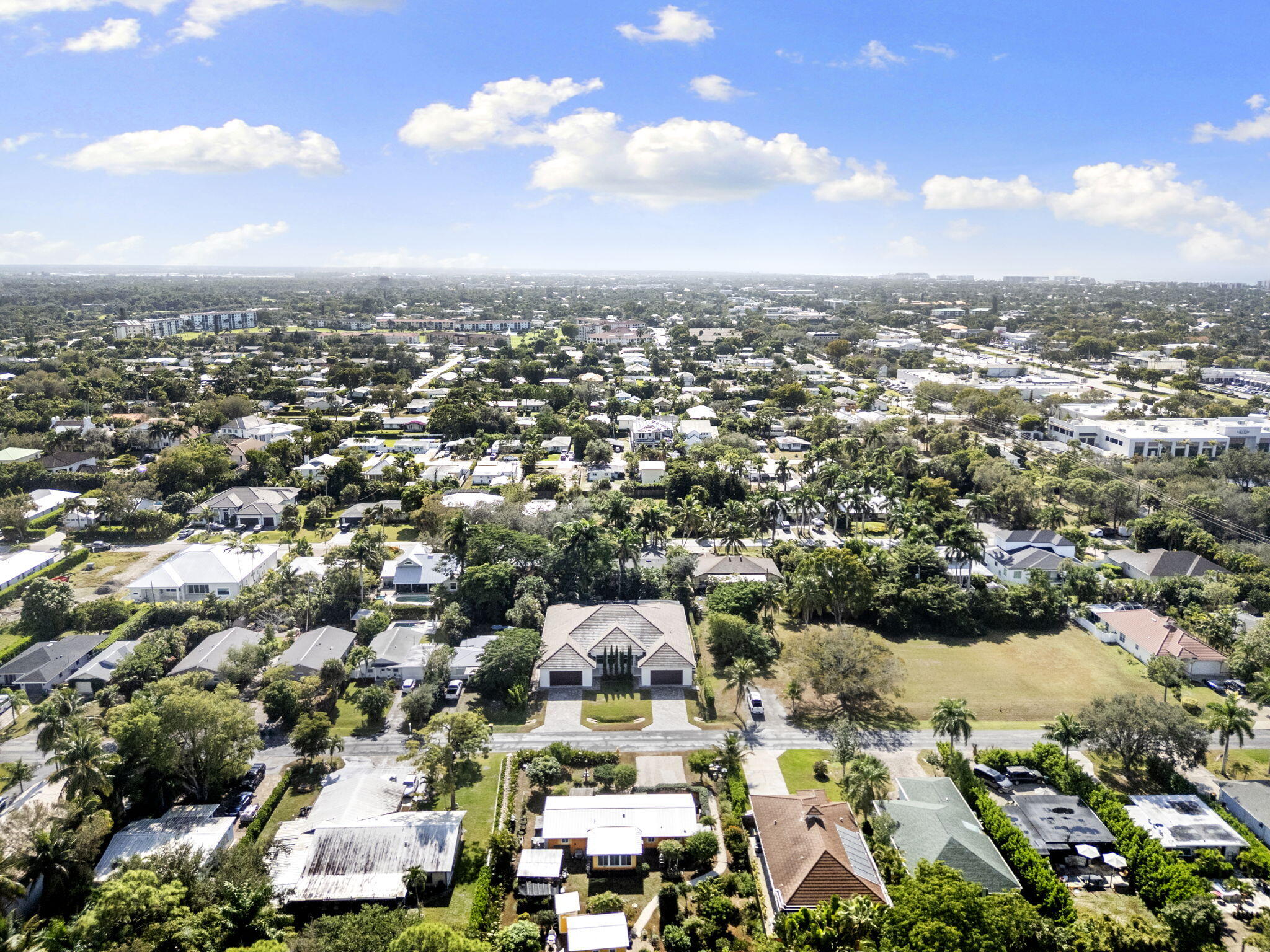 1086 Michigan Ave, Naples, FL 34103