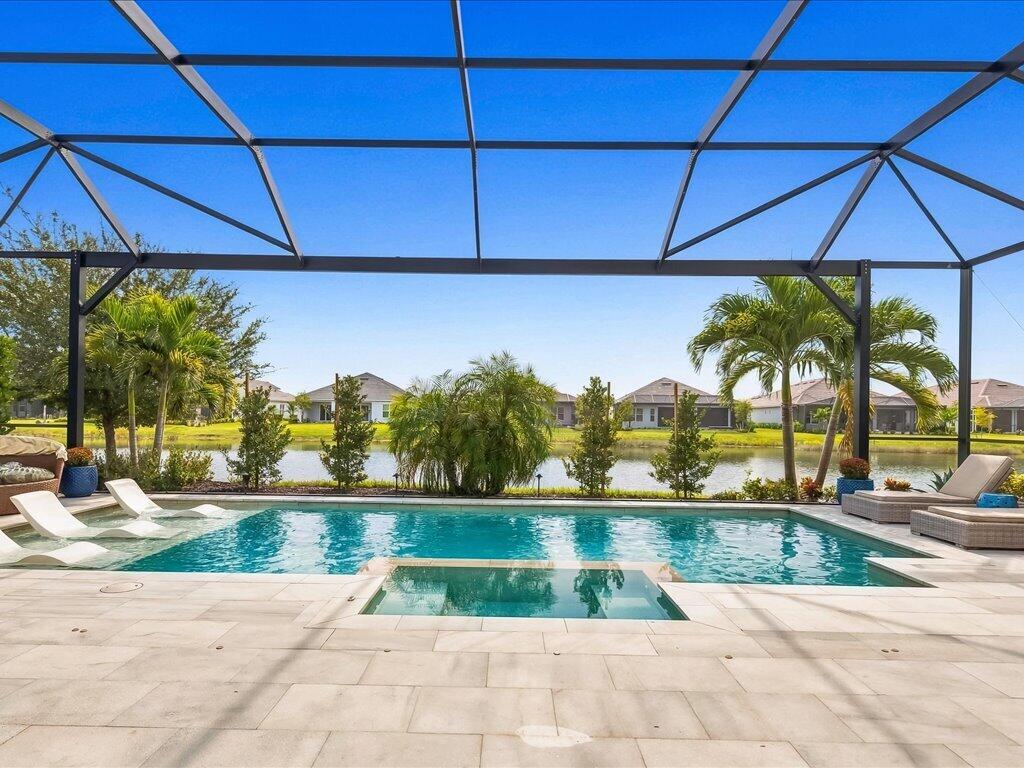 15584 Montello Ln, Naples, FL 34114