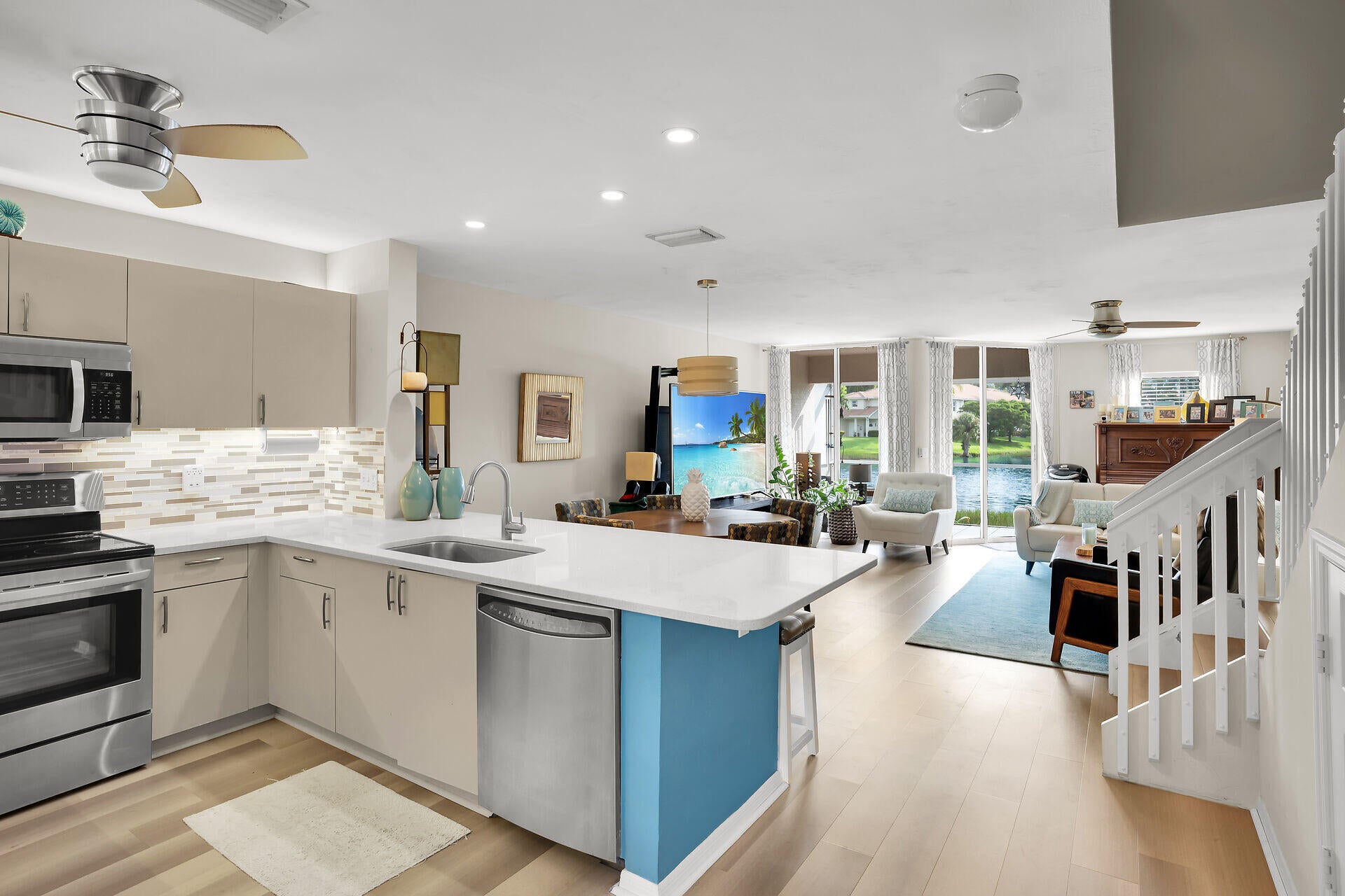 379 Dover Pl #603, Naples, FL 34104 photo