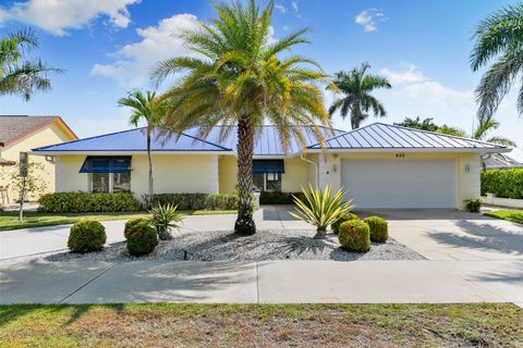 Single Family Residence in Marco Island FL 685 N BARFIELD DRIVE.jpg