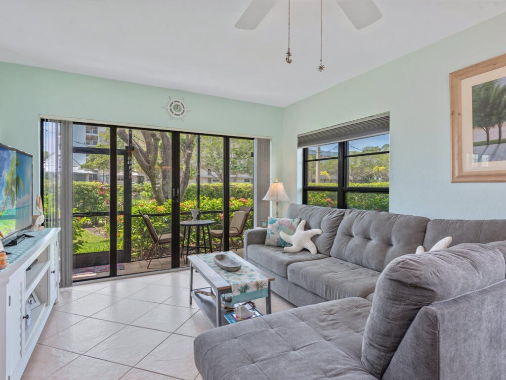 27 Greenbrier St #109, Marco Island, FL 34145 photo