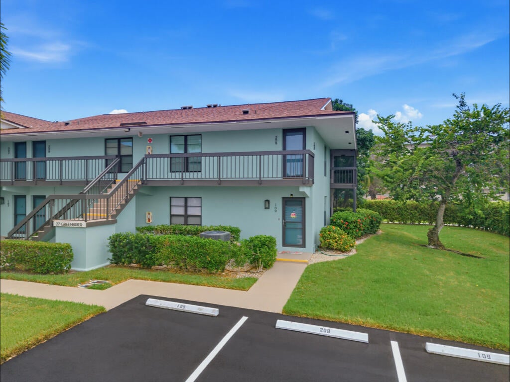 27 Greenbrier St #109, Marco Island, FL 34145 photo