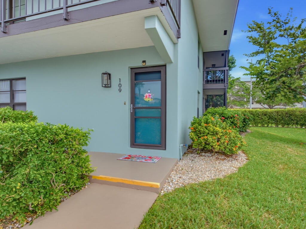 27 Greenbrier St #109, Marco Island, FL 34145 photo