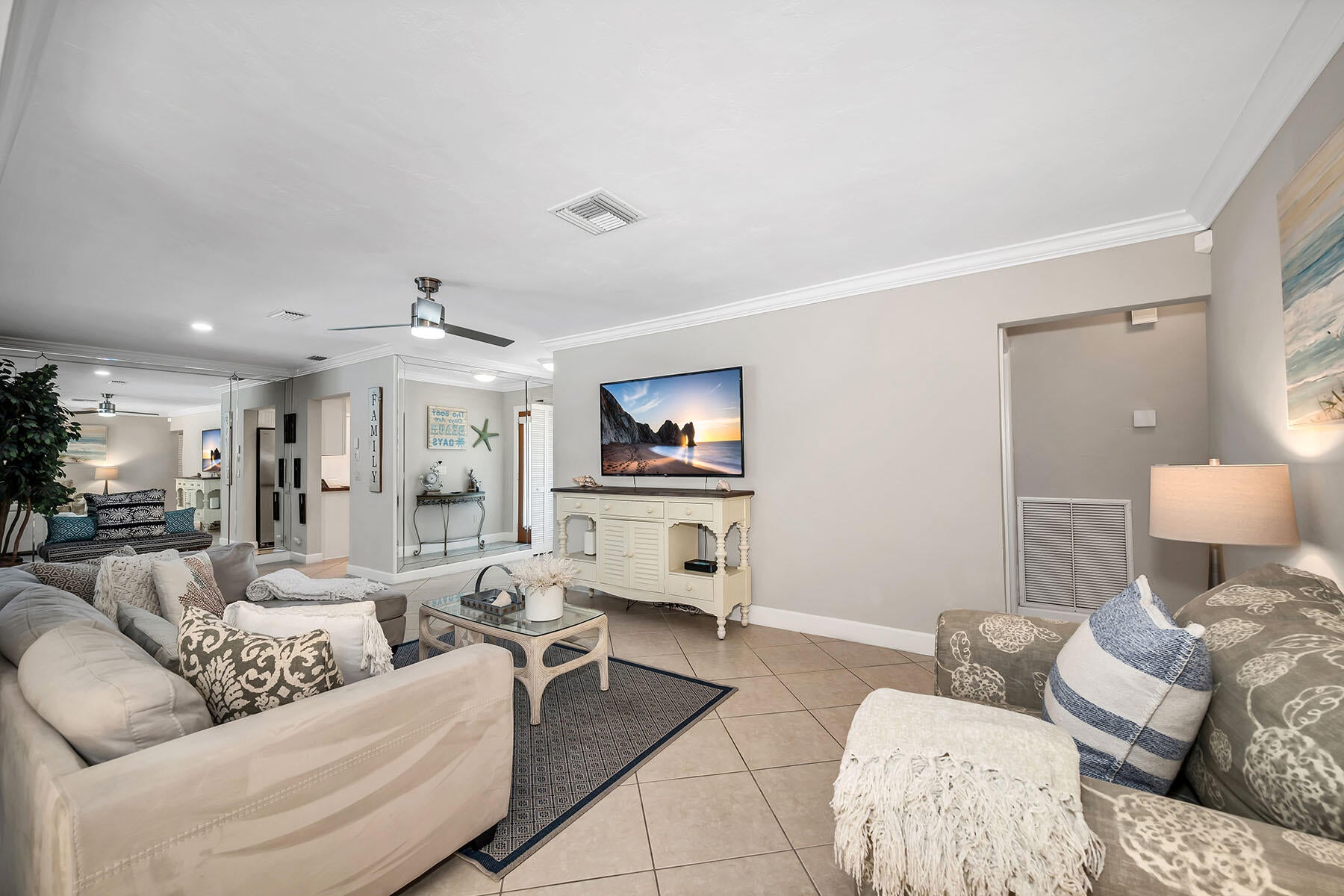 146 Greenbrier St, Marco Island, FL 34145 photo