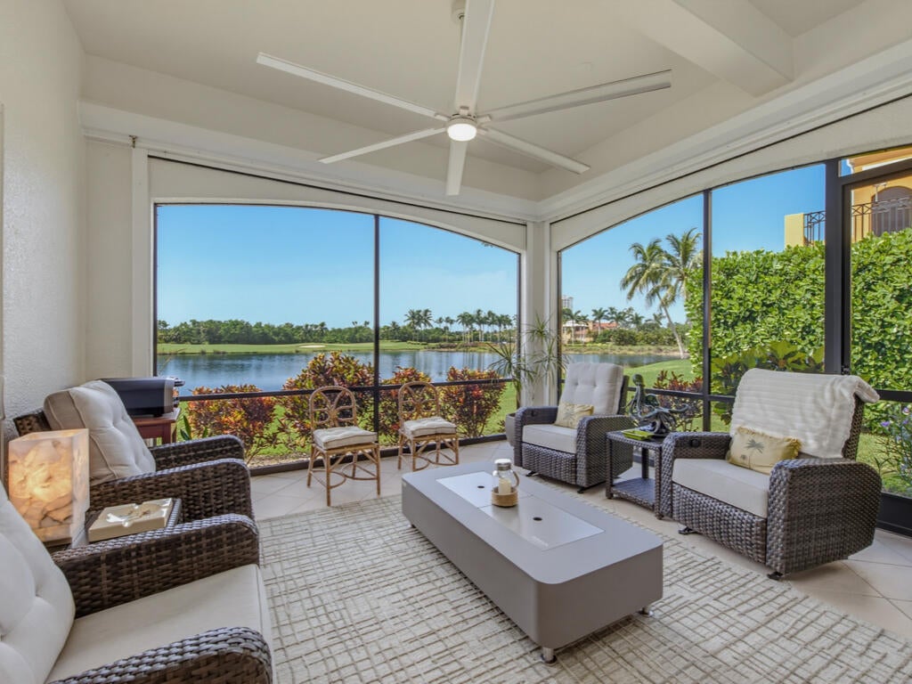 1422 Borghese Ln, Naples, FL 34114