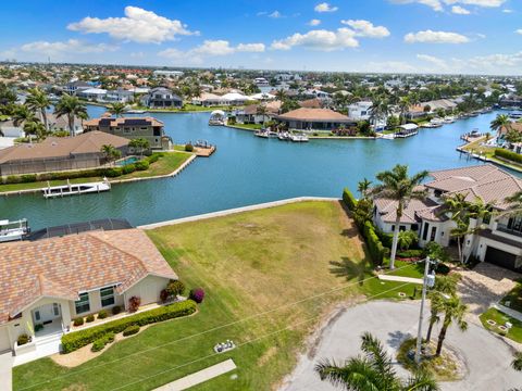 Single Family Residence in Marco Island FL 1178 LIGHTHOUSE COURT.jpg