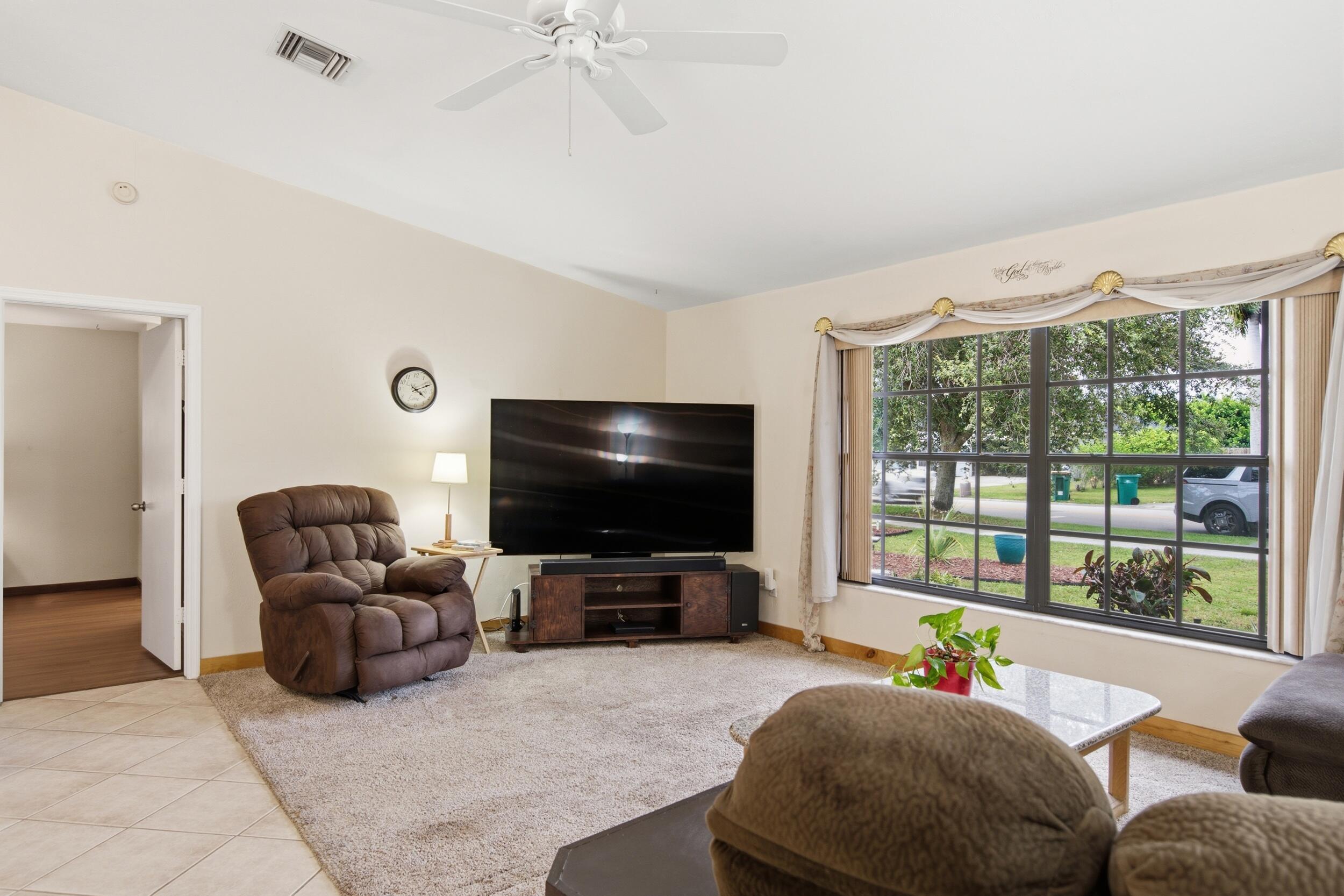 2378 River Reach Dr, Naples, FL 34104 photo