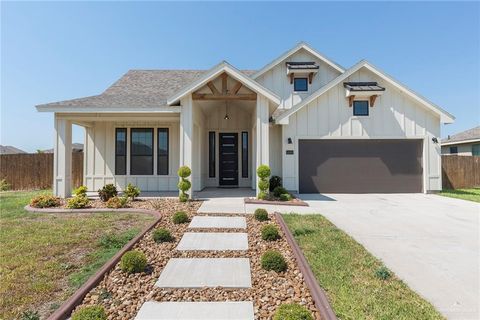 Single Family Residence in McAllen TX 14302 Capote Falls Lane.jpg