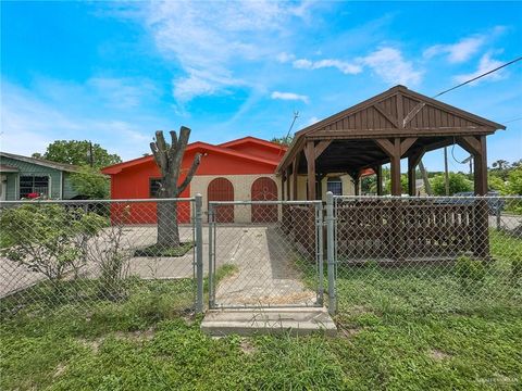 Single Family Residence in Weslaco TX 700 N Illinois Avenue.jpg