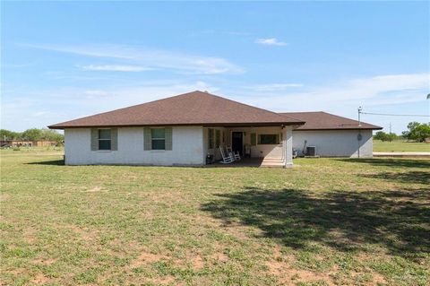 Single Family Residence in Edinburg TX 24006 Floral Road.jpg