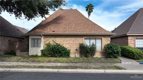 Single Family Residence in McAllen TX 506 Cardinal Avenue.jpg