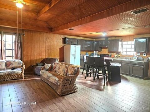 Single Family Residence in Donna TX 624 W Roosevelt Road.jpg