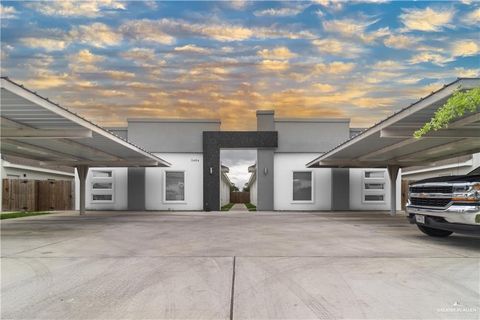 Quadruplex in Edinburg TX 3301 S Colt Lane.jpg