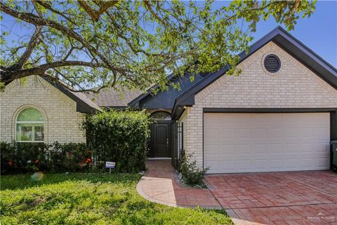 Single Family Residence in Harlingen TX 203 Parkview Circle.jpg