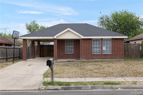 Single Family Residence in Edinburg TX 4816 Walnut Street.jpg
