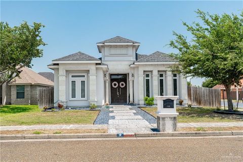 Single Family Residence in McAllen TX 4000 Eucaliptus Avenue.jpg