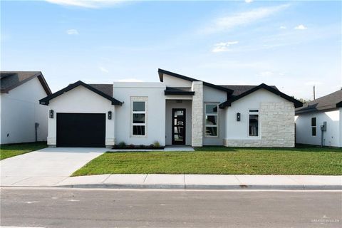 Single Family Residence in Harlingen TX 3414 Penelope Drive.jpg