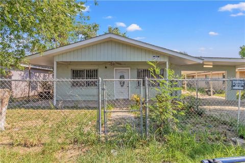 Single Family Residence in Donna TX 2606 Lissner Avenue.jpg