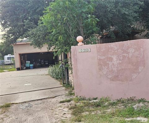 Single Family Residence in Mission TX 3106 E Maren Drive.jpg