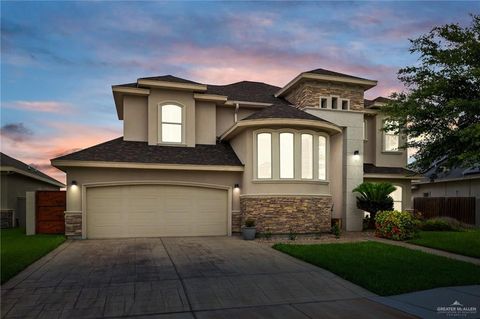 Single Family Residence in Edinburg TX 2509 Mcleod Avenue.jpg