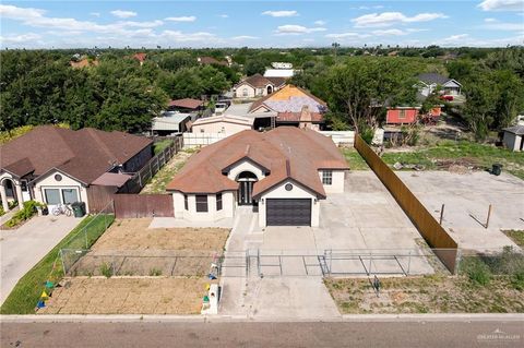 Single Family Residence in Mission TX 3607 Crisantema Street.jpg