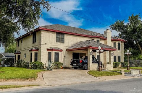 Single Family Residence in McAllen TX 1712 N 1st Street.jpg