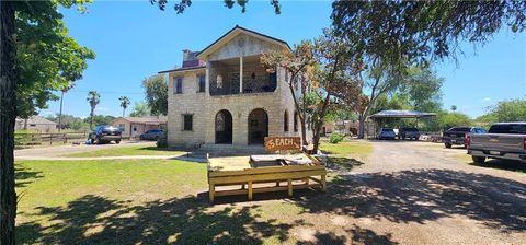 Single Family Residence in McAllen TX 3220 N Taylor Road.jpg