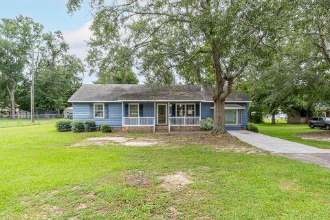 Single Family Residence in Barnwell SC 240 Camelia Street.jpg