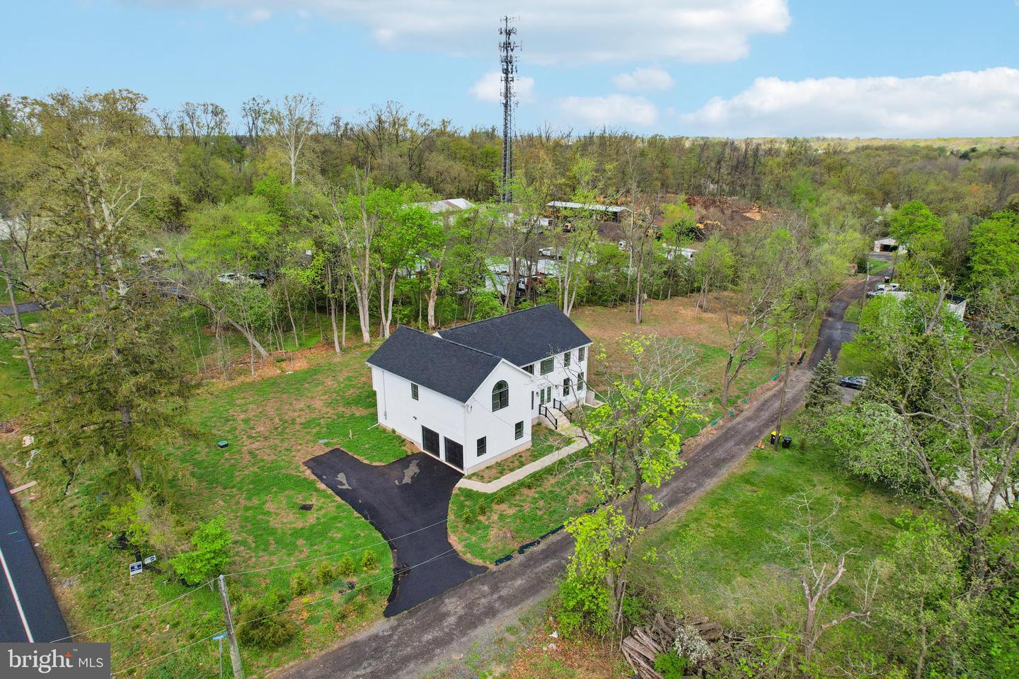2627 County Line Rd, Chalfont, PA 18914 photo