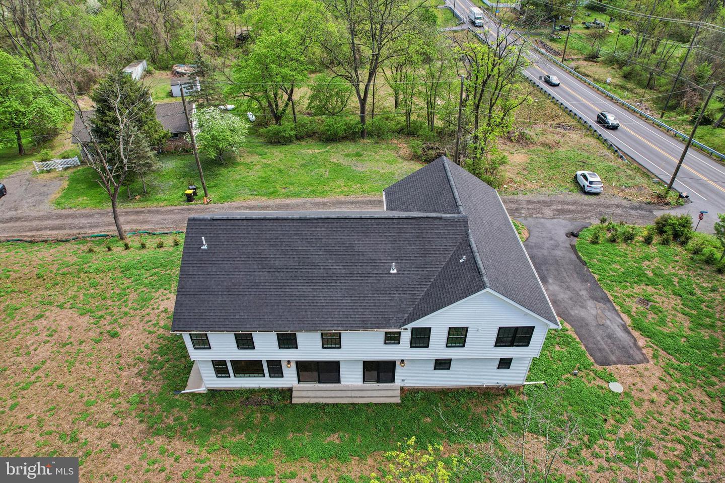 2627 County Line Rd, Chalfont, PA 18914 photo