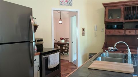 Single Family Residence in Roseland VA 1631 Cow Hollow Rd 34.jpg