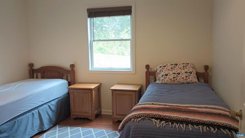 Single Family Residence in Roseland VA 1631 Cow Hollow Rd 21.jpg