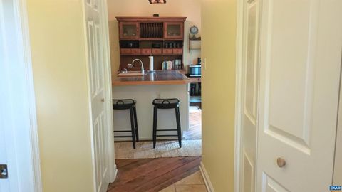 Single Family Residence in Roseland VA 1631 Cow Hollow Rd 47.jpg