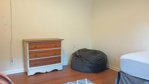Single Family Residence in Roseland VA 1631 Cow Hollow Rd 23.jpg