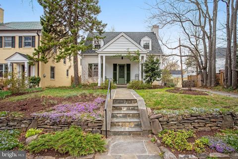 Single Family Residence in Washington DC 4920 43rd PLACE.jpg