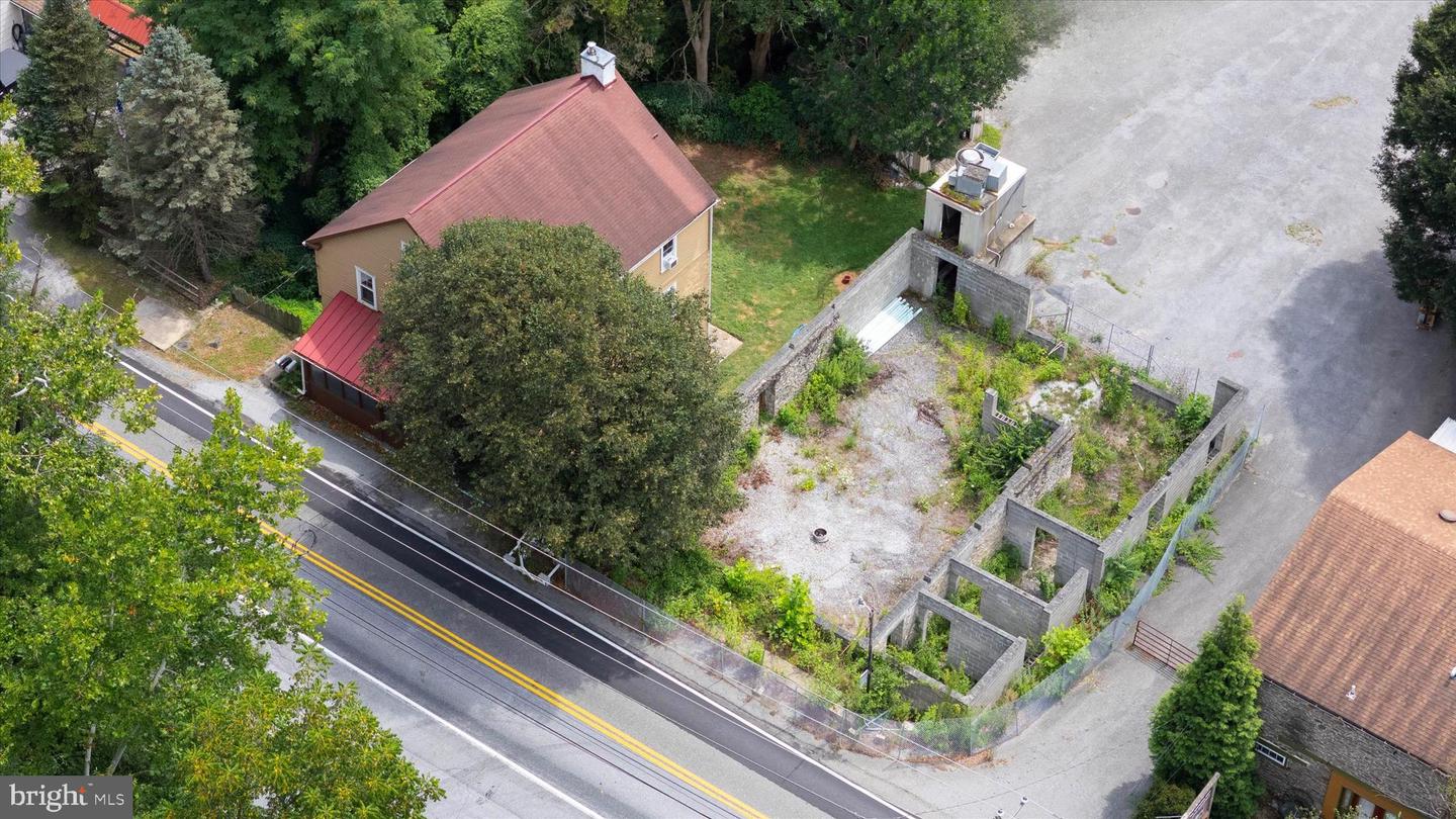 2090 Strasburg Rd, Coatesville, PA 19320 photo