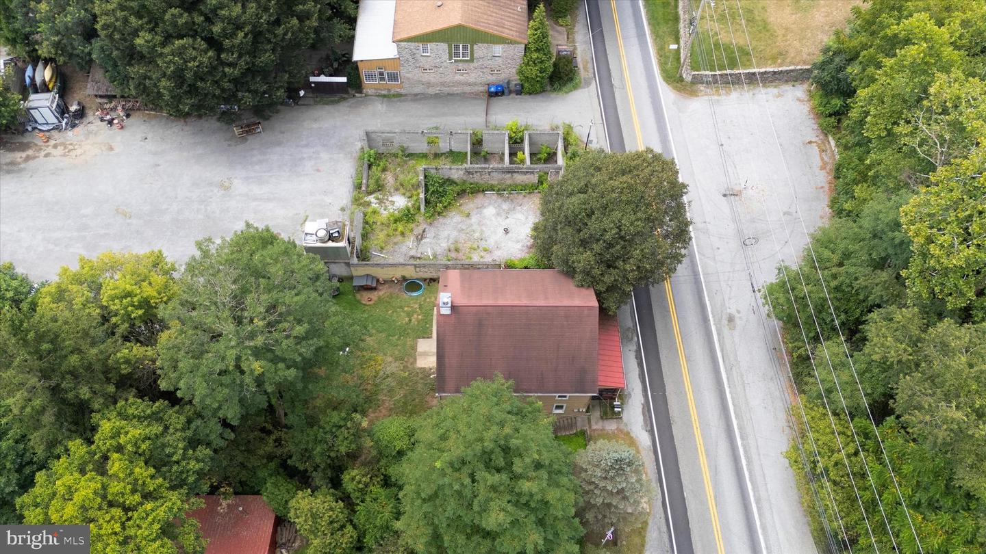 2090 Strasburg Rd, Coatesville, PA 19320 photo
