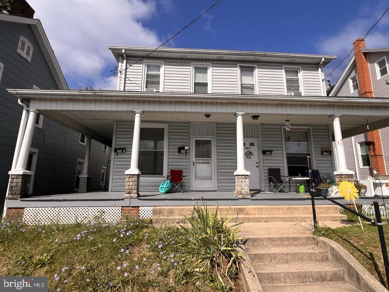 244 246 N Market St, Elizabethtown, PA 17022 photo